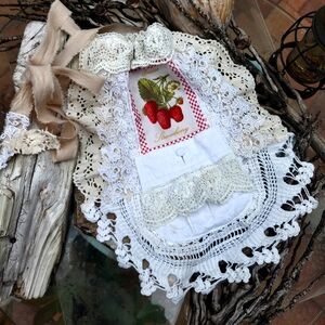 European Cotton Jabot Strawberry Bow tie Hand-fading Vintage Antique Lace